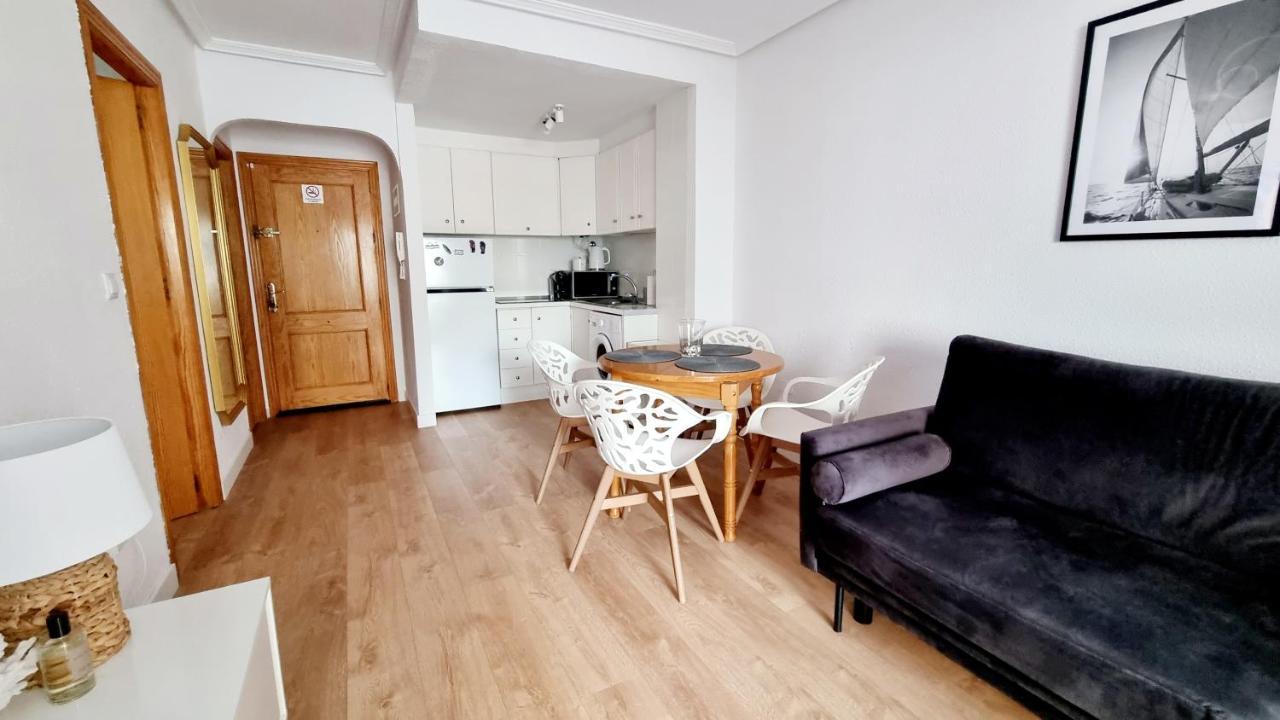 Apartamento At Costa Blanca - Cozy With Pool La Mata (Torrevieja)